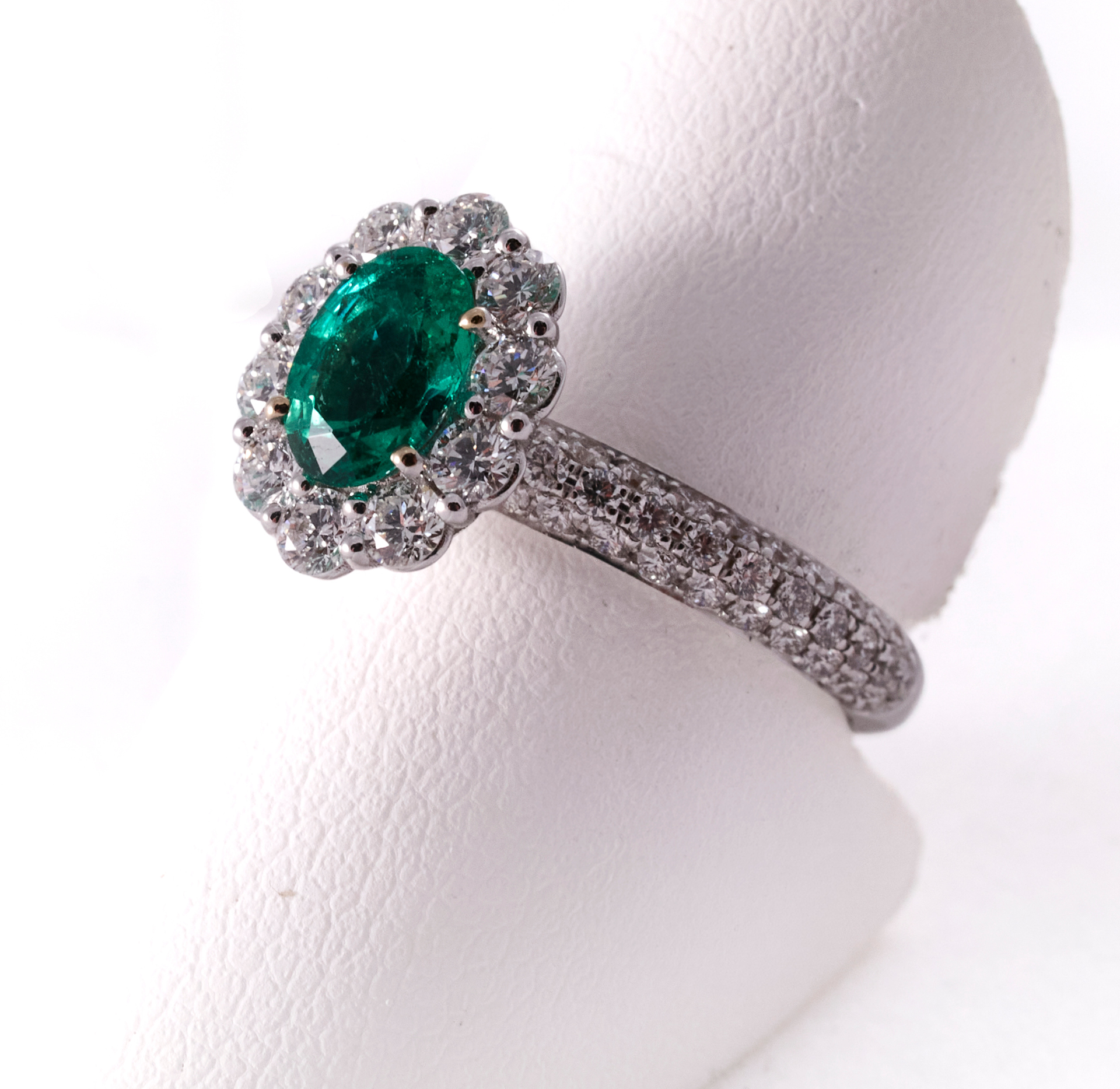 Giorgio Visconti Anello Contorno Smeraldo