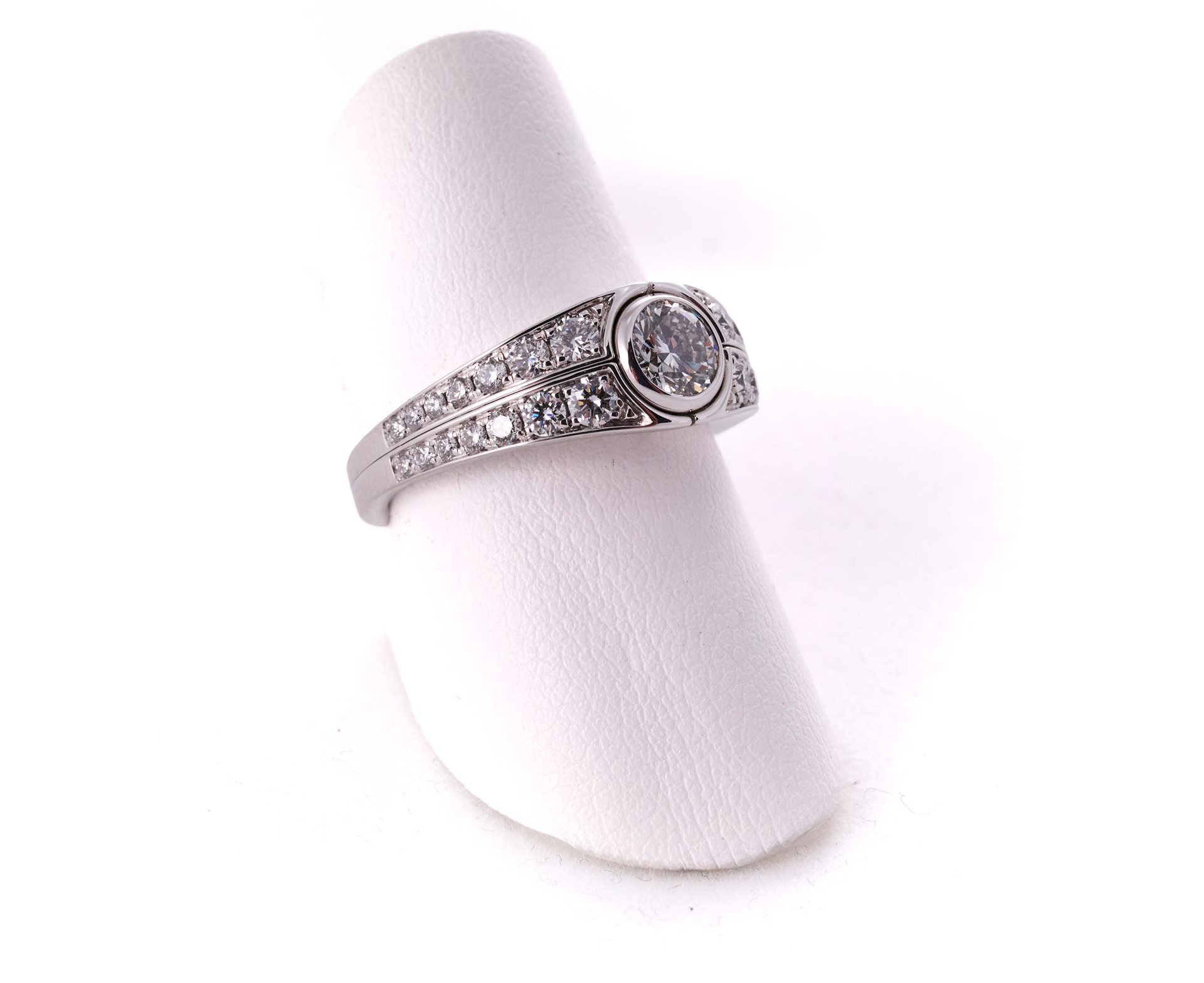 Giorgio Visconti Anello Solitario Icona